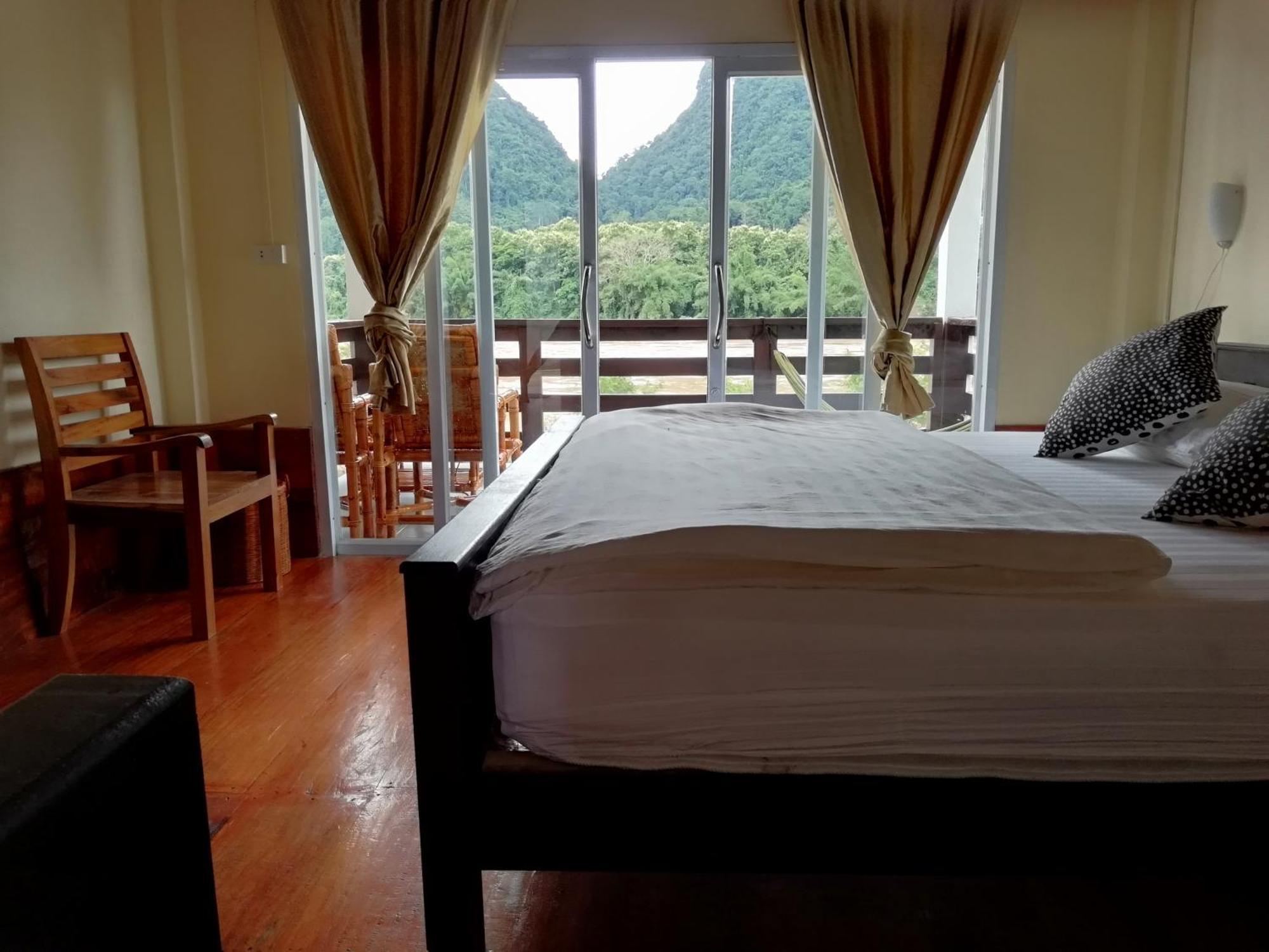 Riverview Bungalows & Gh Muang Ngoi Экстерьер фото