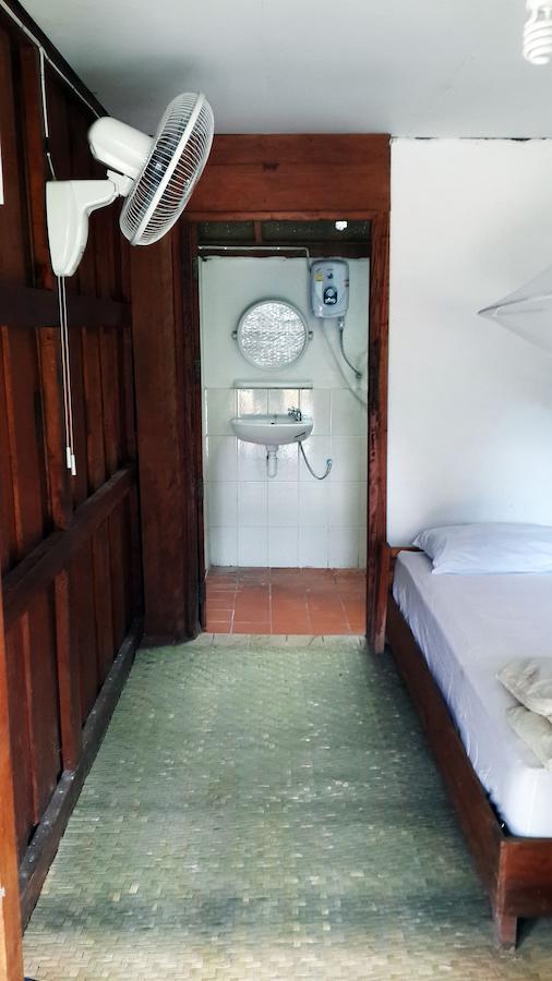 Riverview Bungalows & Gh Muang Ngoi Экстерьер фото