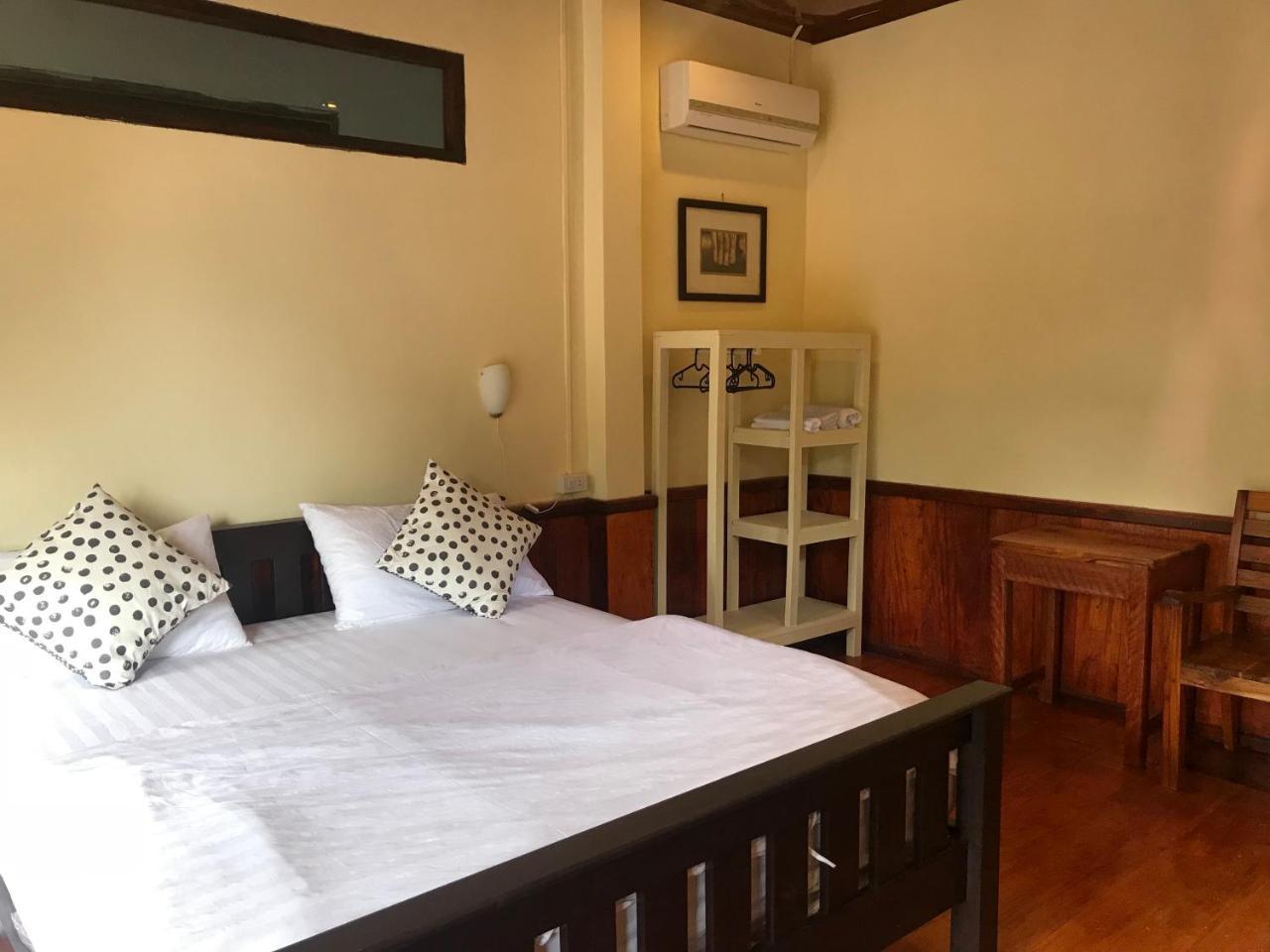 Riverview Bungalows & Gh Muang Ngoi Экстерьер фото