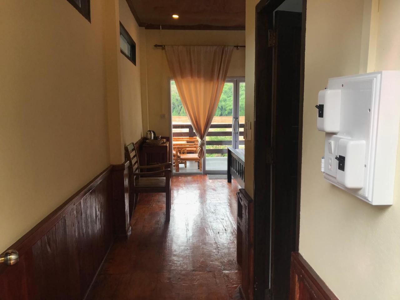 Riverview Bungalows & Gh Muang Ngoi Экстерьер фото